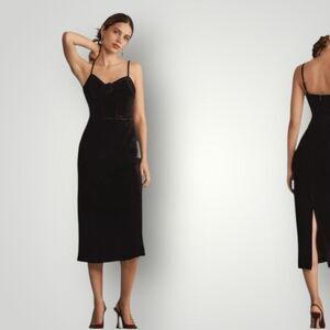 PAIGE Dress Gaia NWT Velvet Midi Rosette Fitted Elegant Designer Black Size 4